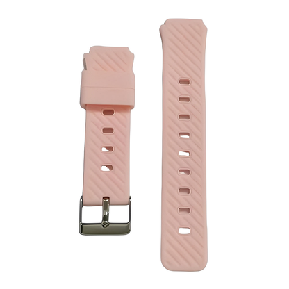 Le Bracelet de Remplacement Silicone Robuste SW-8185 d'Ismartwatch®, en rose clair avec un design diagonale texturé, s'adapte aux bracelets de 20 mm et est parfait pour les montres connectées enfant. Inclut des options avec boucle argentée ou trous d'ajustement multiples.